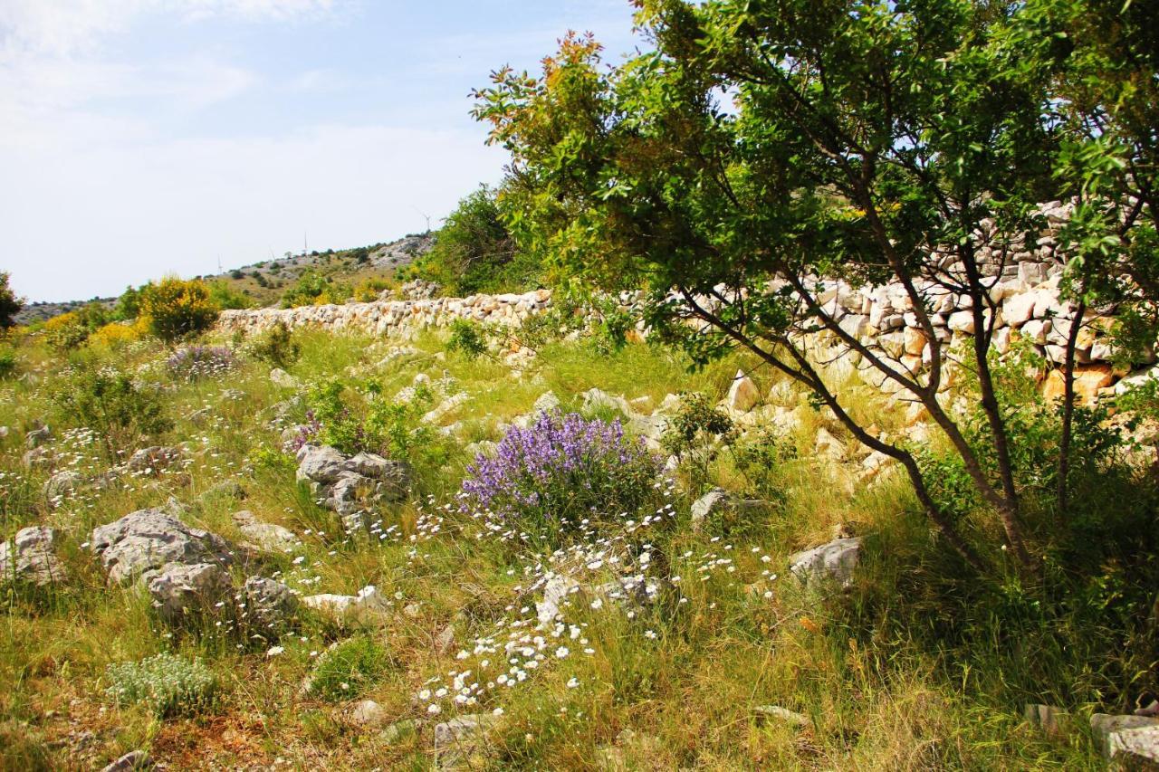 Villa Zlatno Sunce In The Hills Near Trogir Vrsine Exterior foto